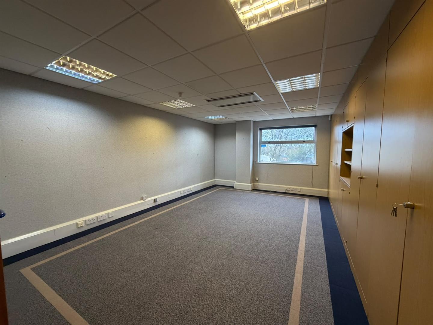 16, Hilton Square Pendlebury, Manchester, photo 12